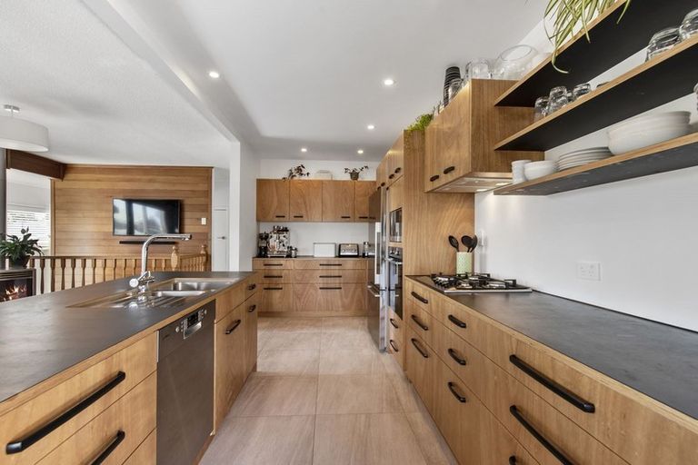 Photo of property in 80 Ngataringa Road, Devonport, Auckland, 0624