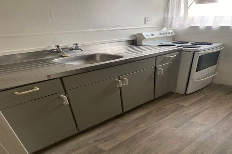 Photo of property in 81 Lake Road, Frankton, Hamilton, 3204