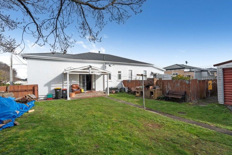 Photo of property in 98 Pembroke Street, Carterton, 5713