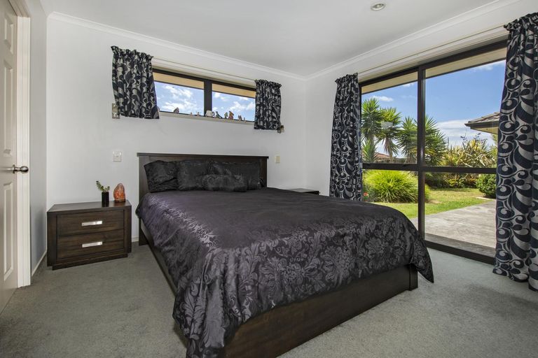 Photo of property in 6 Mcainch Place, Te Kamo, Whangarei, 0112