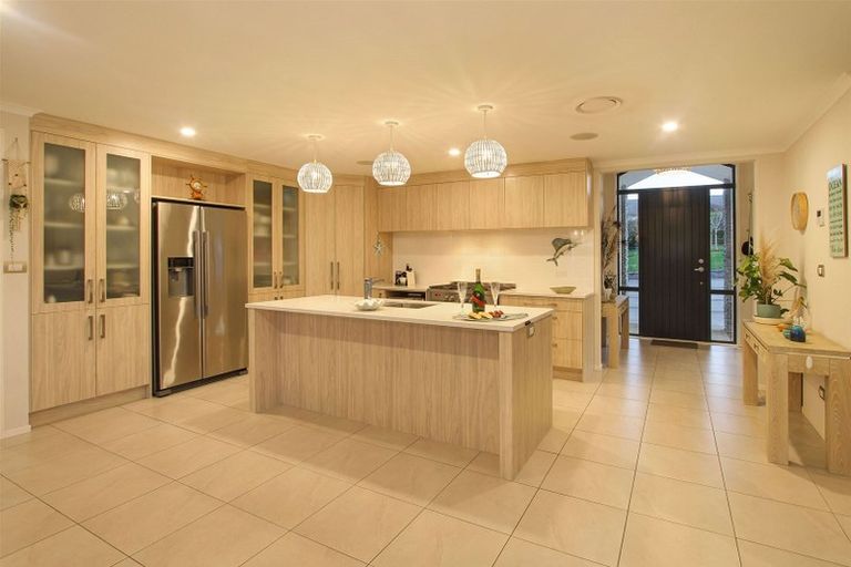 Photo of property in 12 Church View Road, Waiau Pa, Pukekohe, 2679