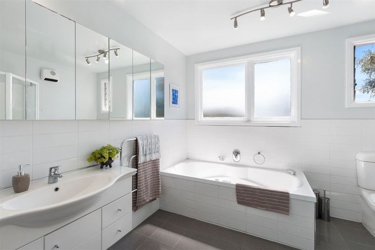 Photo of property in 181 Greers Road, Bryndwr, Christchurch, 8053