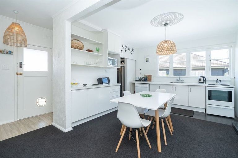 Photo of property in 116 Clarkin Road, Fairfield, Hamilton, 3214