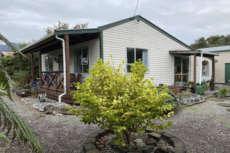 Photo of property in 67 Mcgill Street, Waimangaroa, Westport, 7891
