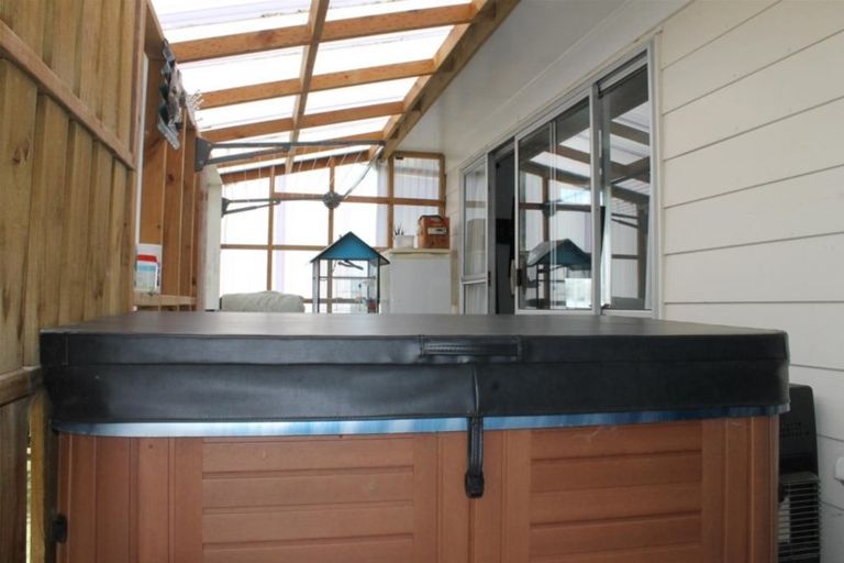 Photo of property in 3 Vicka's Way, Maungaturoto, 0520