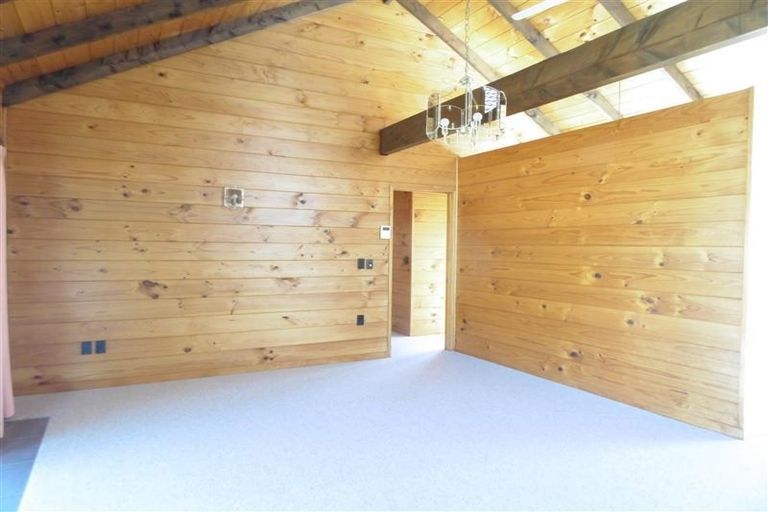 Photo of property in 56 Kennedy Avenue, Forrest Hill, Auckland, 0620