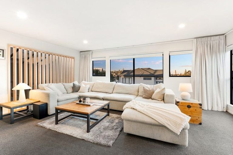 Photo of property in 8 Brixton Road, Manly, Whangaparaoa, 0930