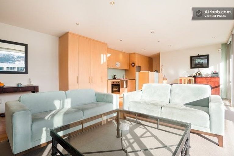 Photo of property in Sanctum Apartment, 10 Ebor Street, Te Aro, Wellington, 6011