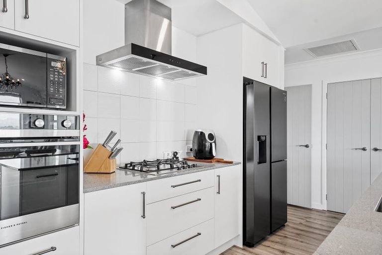 Photo of property in 4 Herring Place, Omokoroa, 3114