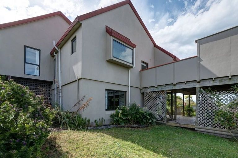 Photo of property in 10 Santa Maria Avenue, Mount Pleasant, Christchurch, 8081