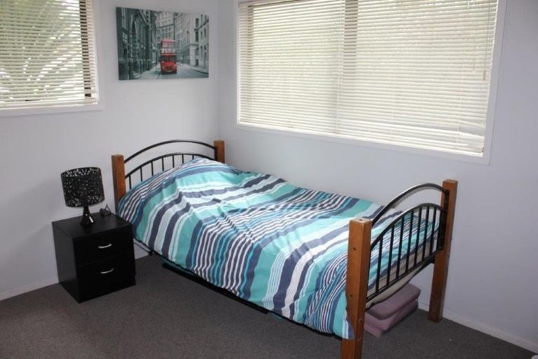 Photo of property in 59b Seaview Road, Marfell, New Plymouth, 4310