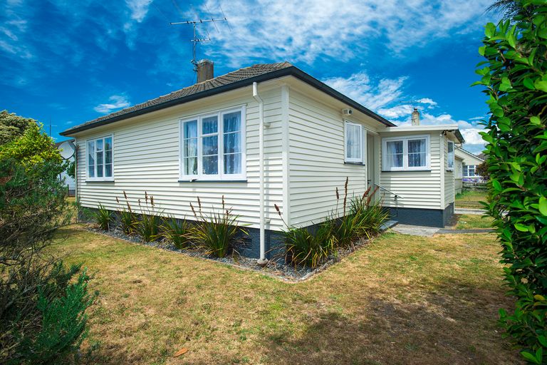 Photo of property in 35 Collins Street, Te Hapara, Gisborne, 4010