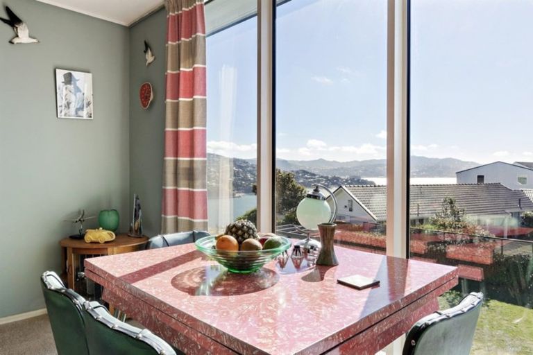 Photo of property in 23 Rangitane Street, Maupuia, Wellington, 6022