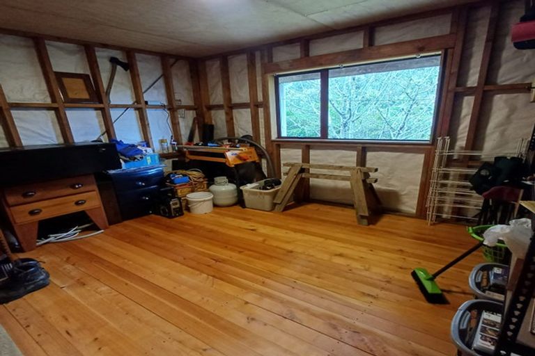 Photo of property in 7116 Kenepuru Road, Raetihi, Picton, 7282