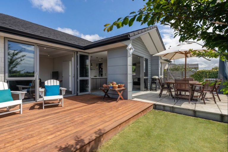 Photo of property in 1 Siemonek Rise, Bethlehem, Tauranga, 3110