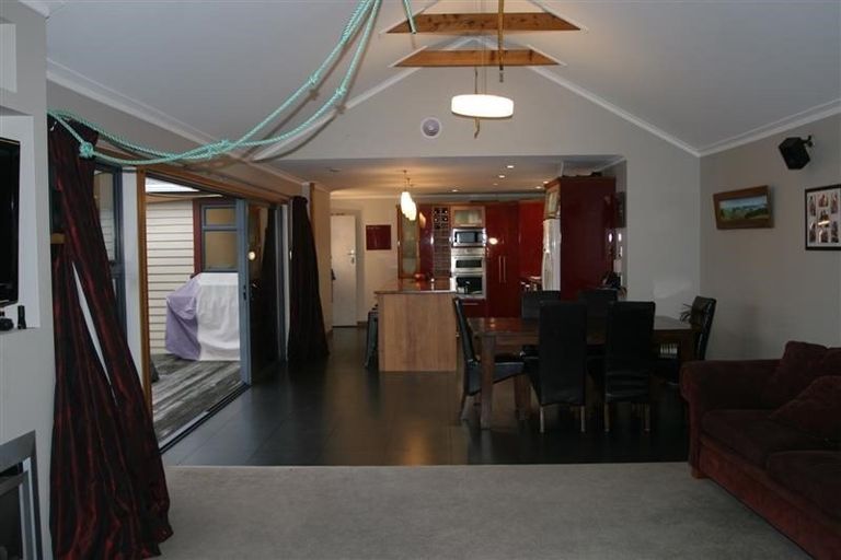 Photo of property in 36 Fitzroy Road, Fitzroy, New Plymouth, 4312