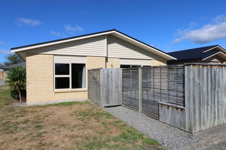 Photo of property in 40a William Wong Place, Carterton, 5713