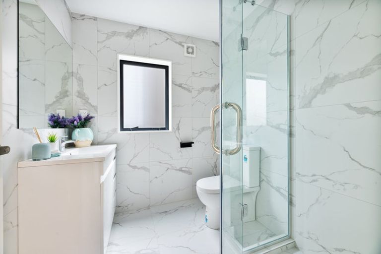 Photo of property in 5/237 Swanson Road, Henderson, Auckland, 0610