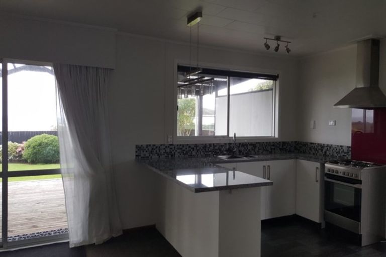 Photo of property in 54 Hume Street, Waitara, 4320