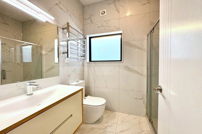 Photo of property in 10 Taiaha Street, Papakura, 2110