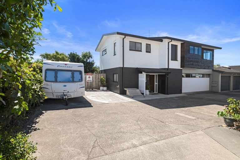 Photo of property in 2/15 Solway Place, Mount Maunganui, 3116