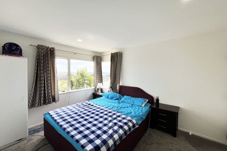 Photo of property in 36 Mandeville Place, Unsworth Heights, Auckland, 0632
