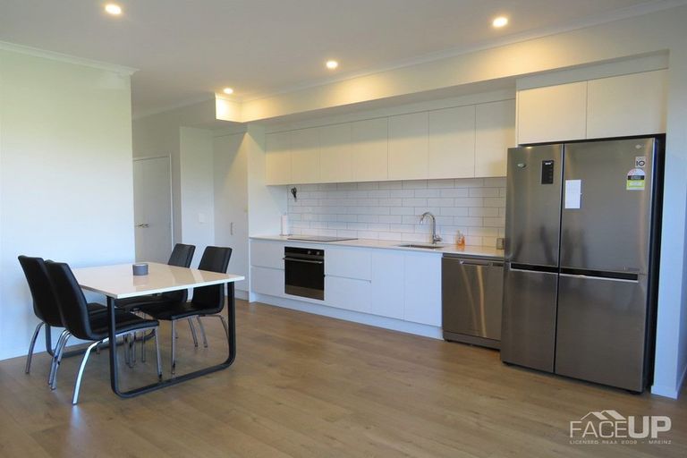 Photo of property in 32 Sidney Wallingford Way, Hobsonville, Auckland, 0616