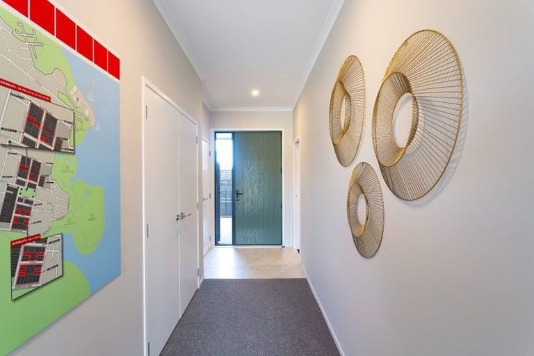 Photo of property in 85e Hobsonville Point Road, Hobsonville, Auckland, 0616