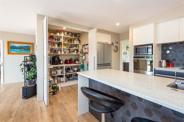 Photo of property in 26 Watkins Drive, Rangiora, 7400