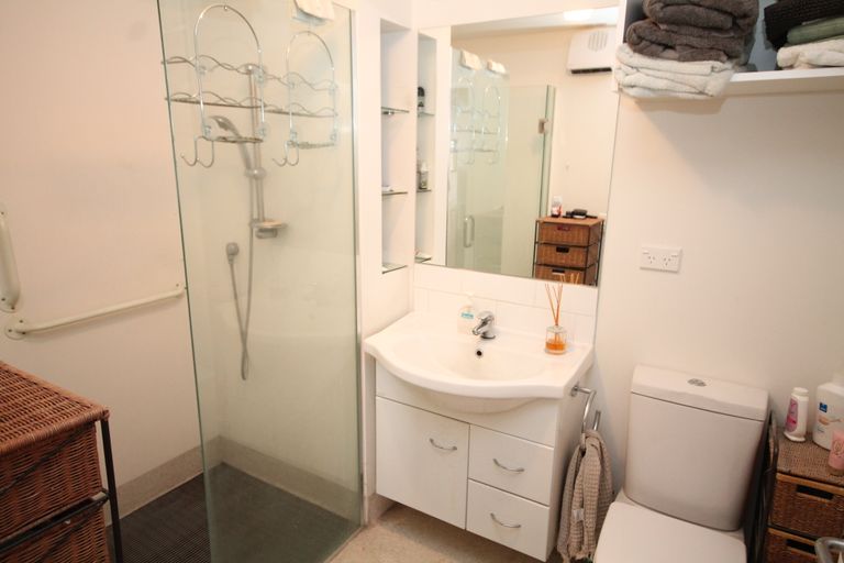 Photo of property in 102/102 Edinburgh Street, Pukekohe, 2120