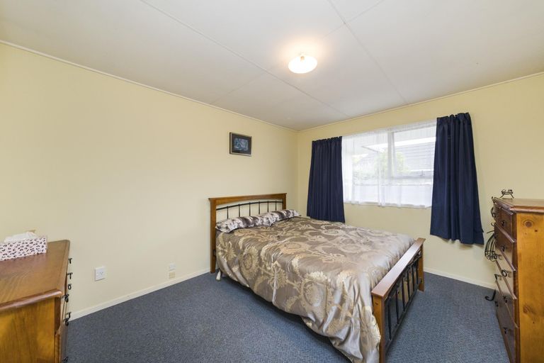 Photo of property in 15 Meadowbrook Drive, Cloverlea, Palmerston North, 4412