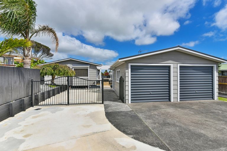 Photo of property in 148 Carnoustie Drive, Wattle Downs, Auckland, 2103