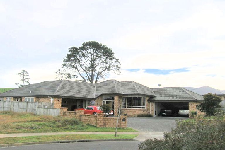 Photo of property in 44 Limousin Place, Grandview Heights, Hamilton, 3200