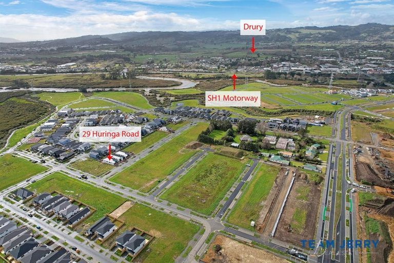 Photo of property in 25 Huringa Road, Karaka, Papakura, 2113