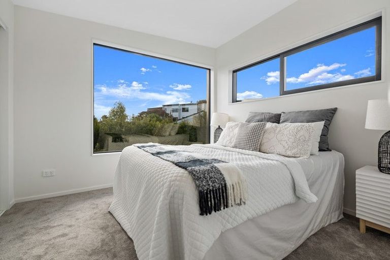 Photo of property in 2/10 Hutchinsons Road, Bucklands Beach, Auckland, 2014