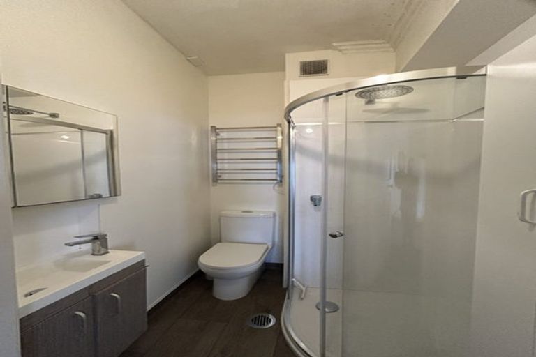 Photo of property in 1/154 Oriental Parade, Oriental Bay, Wellington, 6011