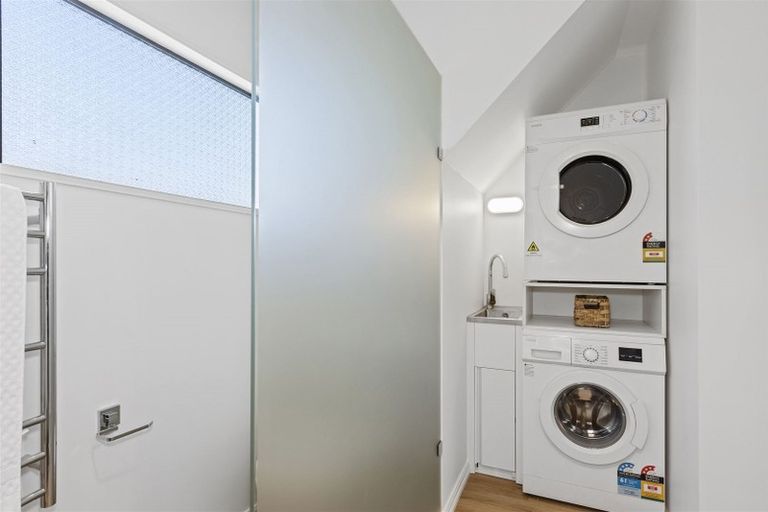 Photo of property in 9 Holly Road, Merivale, Christchurch, 8014