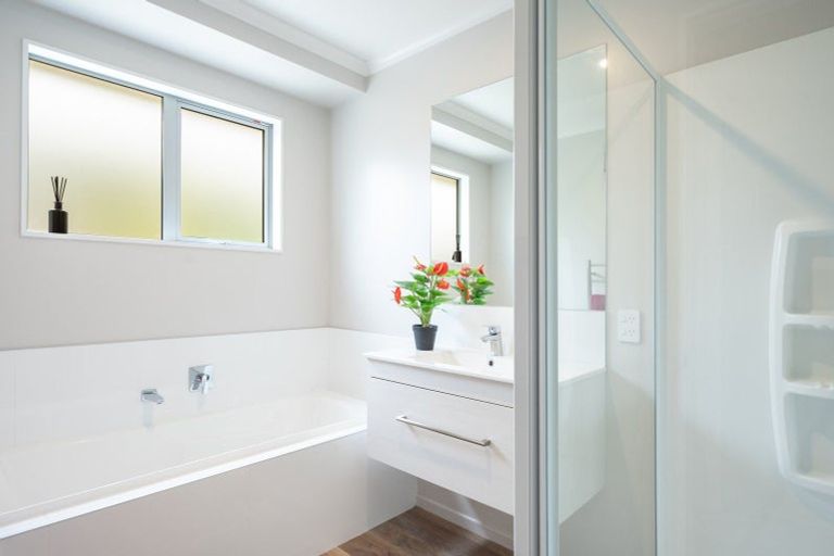 Photo of property in 11 Les Wakefield Road, Mapua, 7005