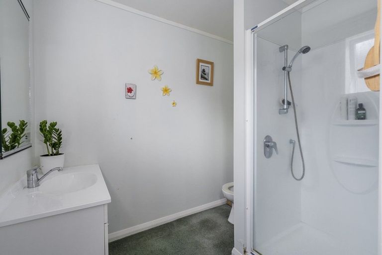 Photo of property in 5 Karamu Street, Strandon, New Plymouth, 4312