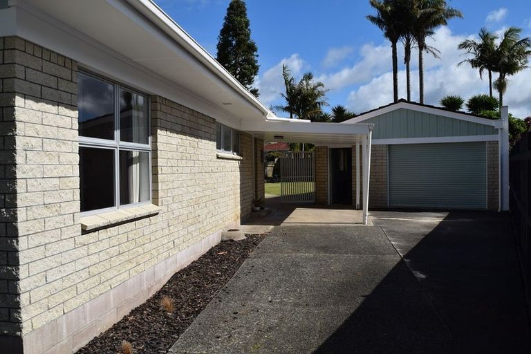 Photo of property in 6 Kotare Crescent, Maunu, Whangarei, 0110