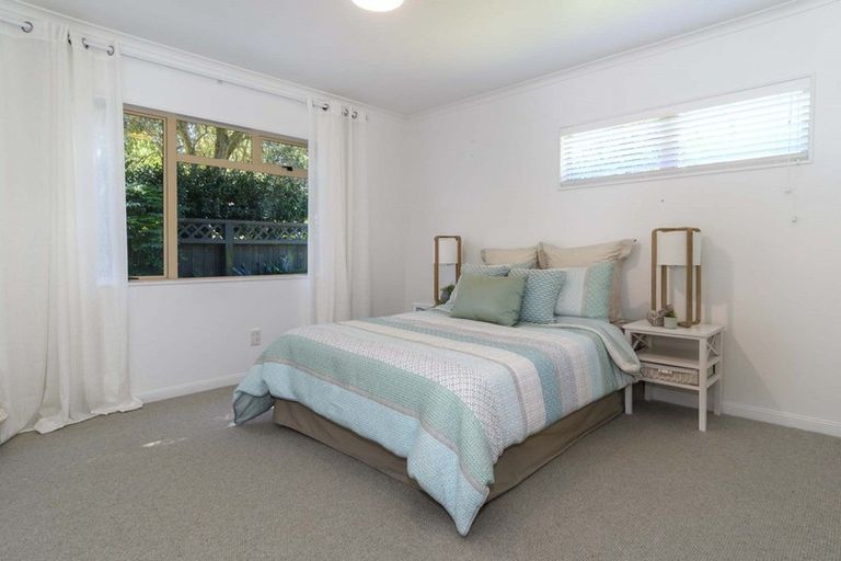 Photo of property in 1 Guildford Place, Bethlehem, Tauranga, 3110