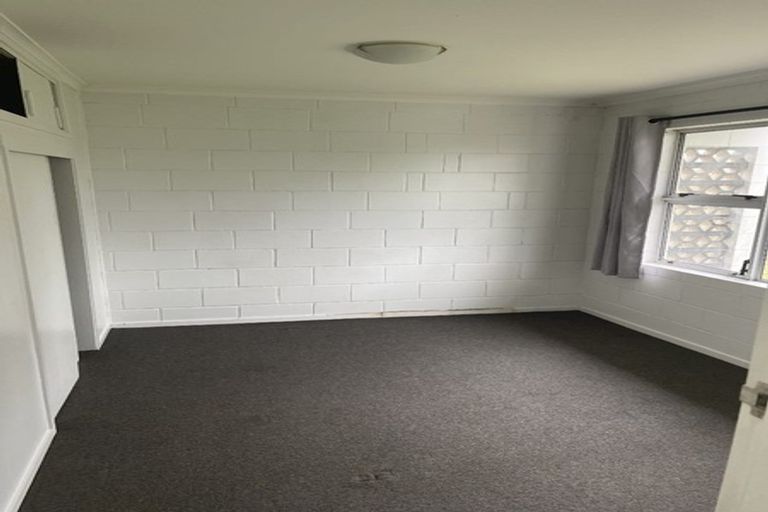 Photo of property in 2 Tennessee Avenue, Mangere East, Auckland, 2024