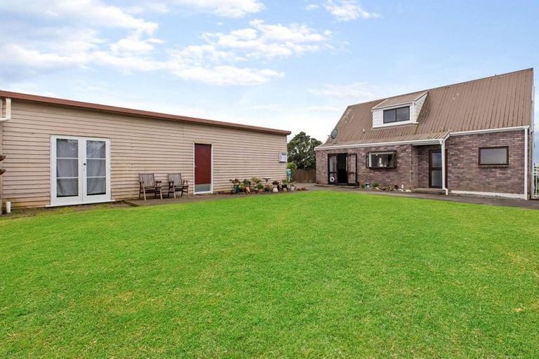 Photo of property in 9 Puriri Road, Pukekohe, 2120