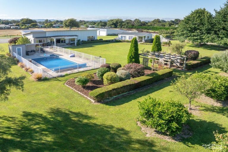 Photo of property in 231 Belvedere Road, Carterton, 5713