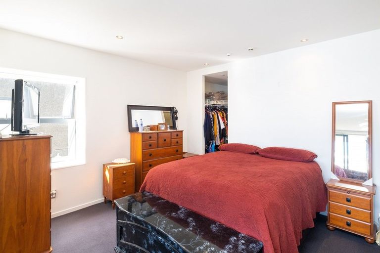 Photo of property in 405/7 Humber Street, Pandora, Napier, 4110