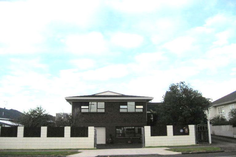 Photo of property in 1/60 Wallace Road, Papatoetoe, Auckland, 2025