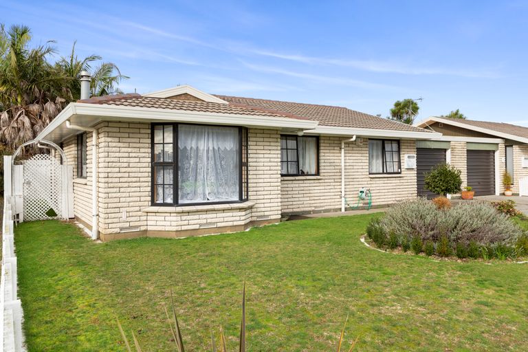 Photo of property in 84a Hakanoa Street, Huntly, 3700