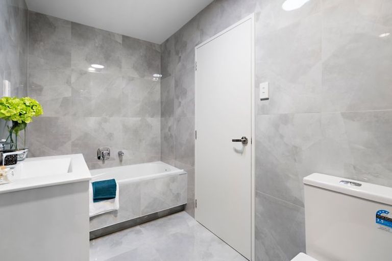 Photo of property in 67 Walsh Road, Papakura, 2110