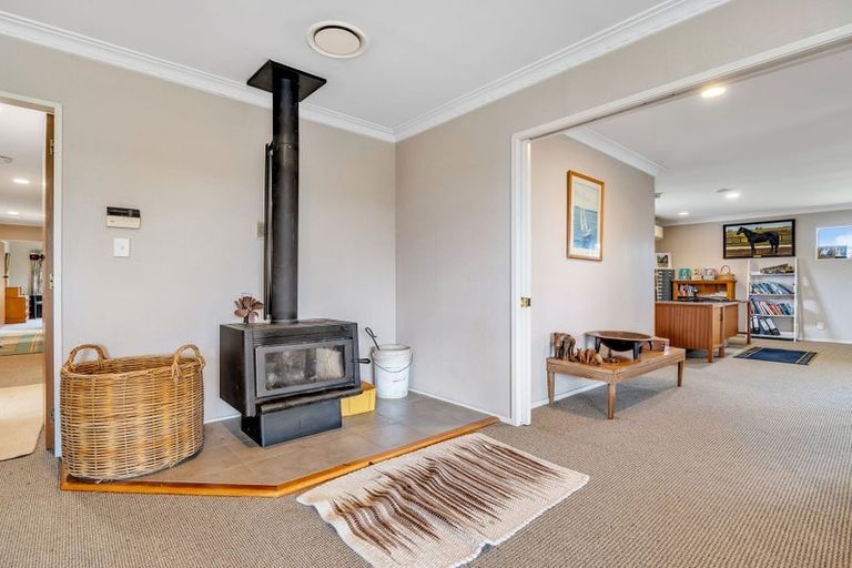 Photo of property in 2 Tautara Place, Ohauiti, Tauranga, 3112