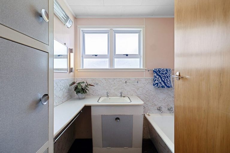 Photo of property in 86 Fulford Street, New Plymouth, 4310